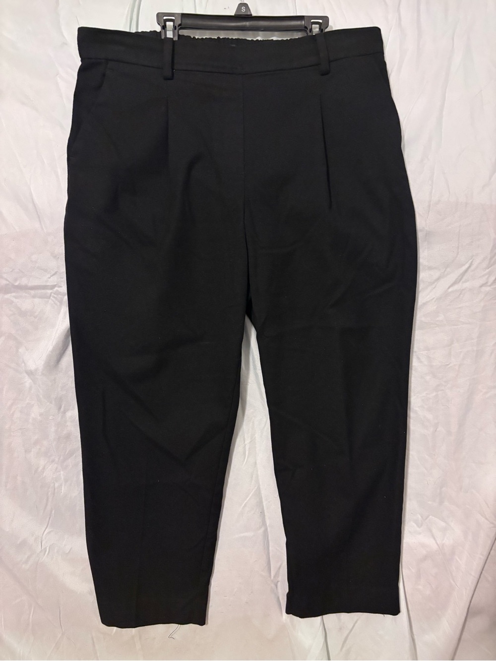 LOFT Black Cropped Pleated Women's Pants
